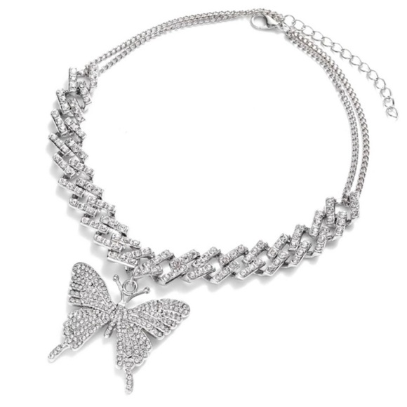 Miss Glam Beauty Co. Jewelry - Cuban Link Butterfly Silver Choker